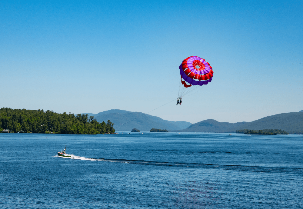 2 people Parasailing on the lake