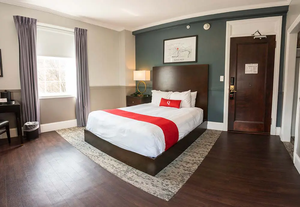 Accessible hotel room with queen bed